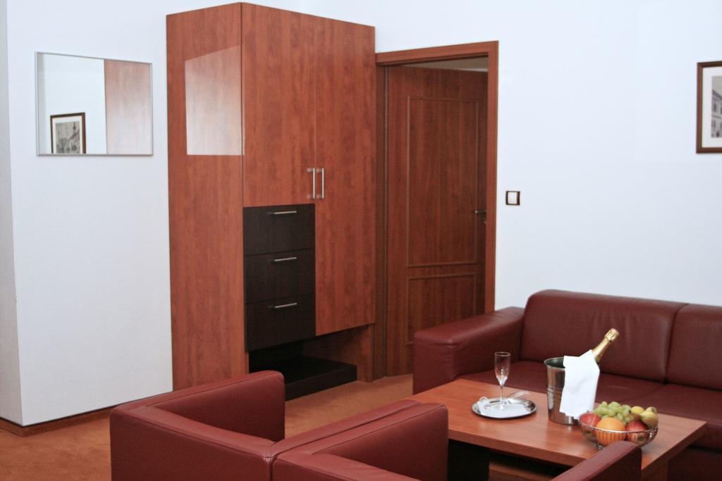 Garni Hotel Praha Trenčianske Teplice Dış mekan fotoğraf