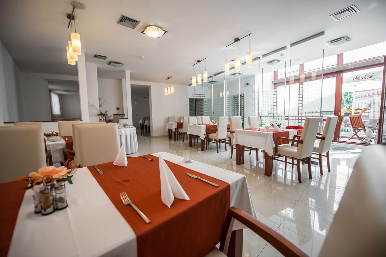 Garni Hotel Praha Trenčianske Teplice Dış mekan fotoğraf