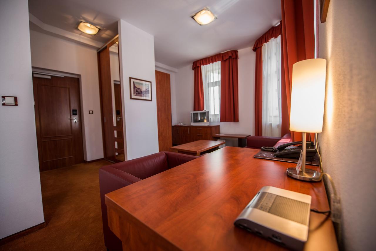 Garni Hotel Praha Trenčianske Teplice Dış mekan fotoğraf