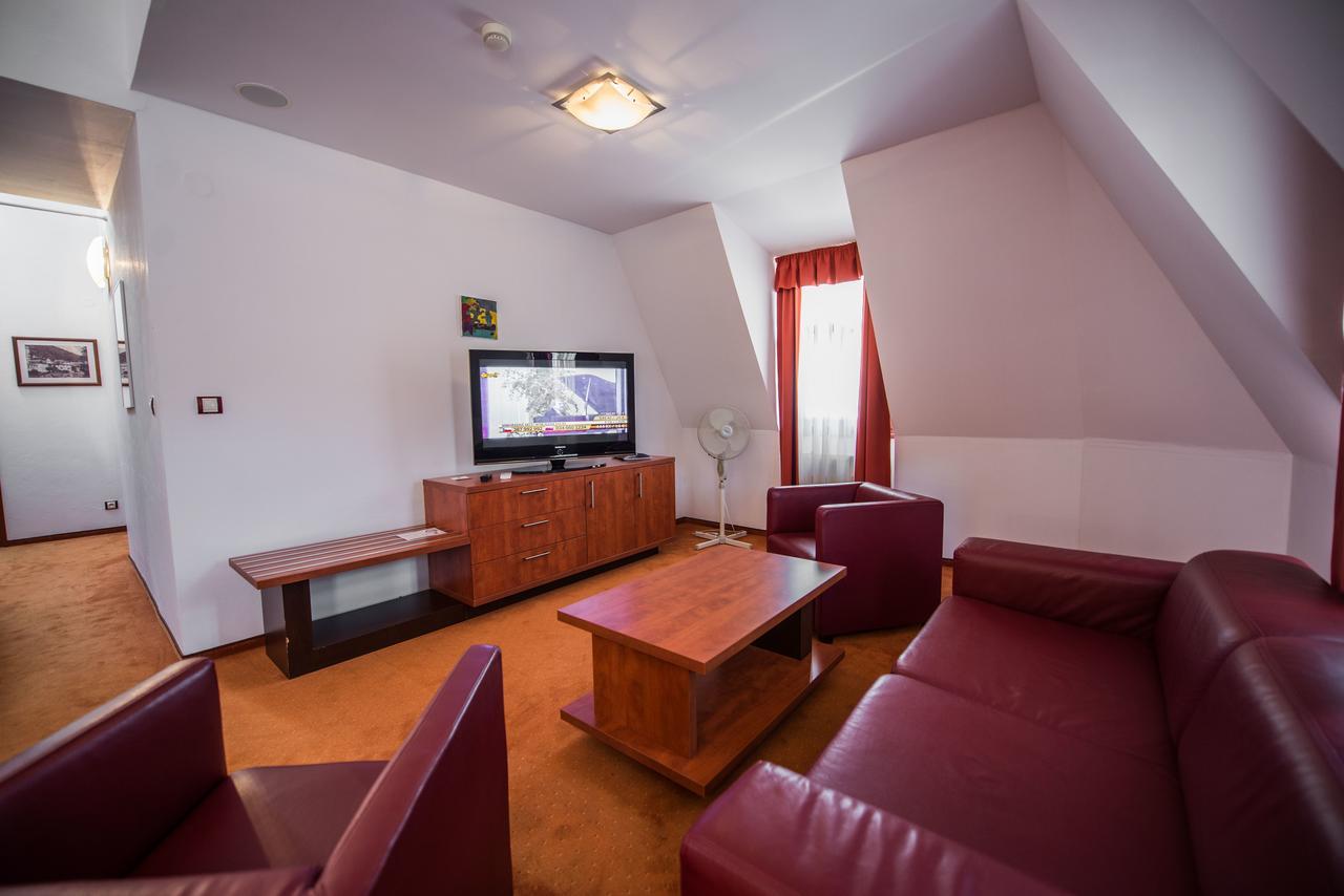 Garni Hotel Praha Trenčianske Teplice Dış mekan fotoğraf