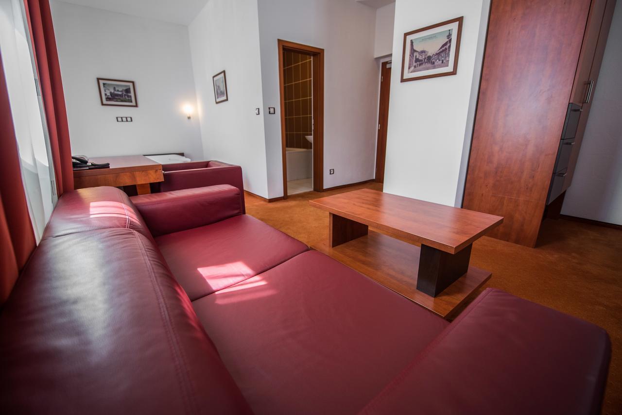Garni Hotel Praha Trenčianske Teplice Dış mekan fotoğraf