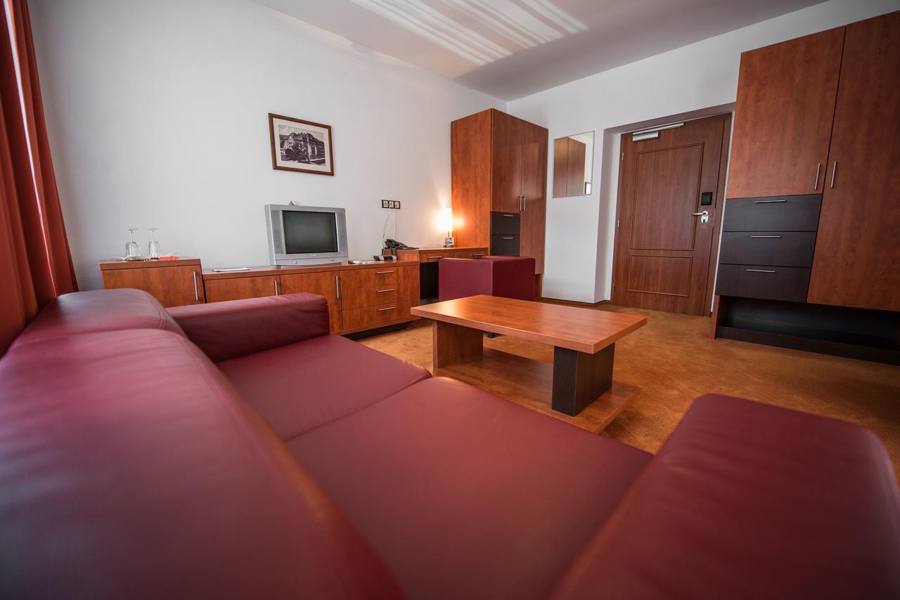 Garni Hotel Praha Trenčianske Teplice Dış mekan fotoğraf