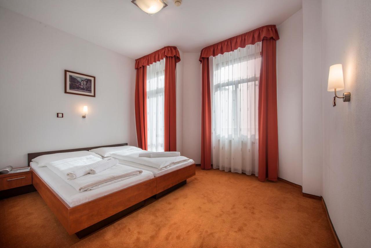 Garni Hotel Praha Trenčianske Teplice Dış mekan fotoğraf