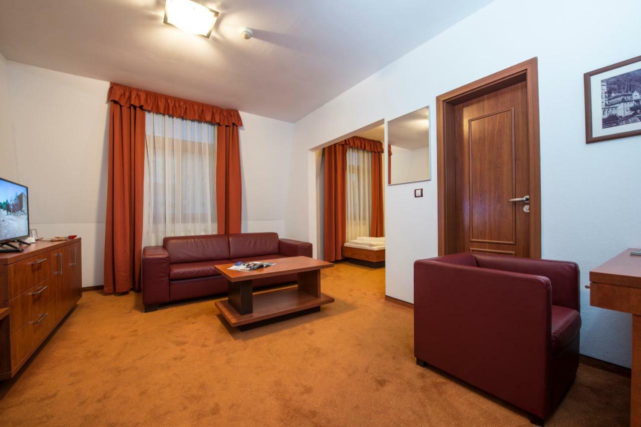 Garni Hotel Praha Trenčianske Teplice Dış mekan fotoğraf